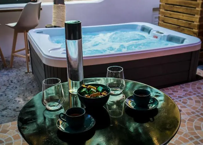 Iole Boutique House Апартаменты *