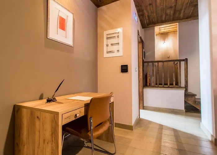 Iole Boutique House Апартаменты *