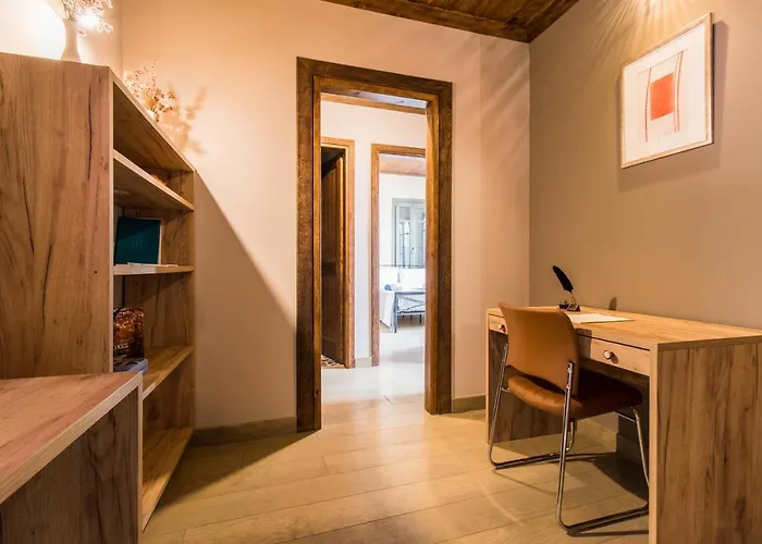 Iole Boutique House Апартаменты *