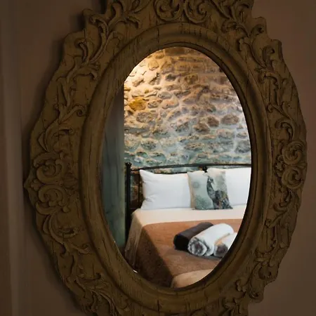 Iole Boutique House