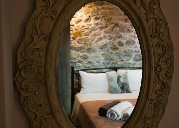 Iole Boutique House