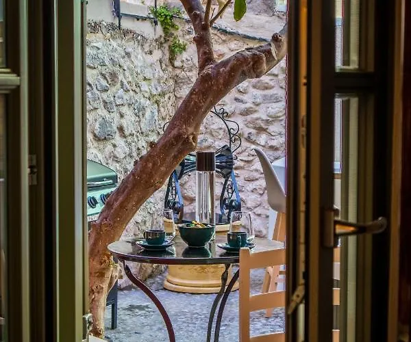 Iole Boutique House